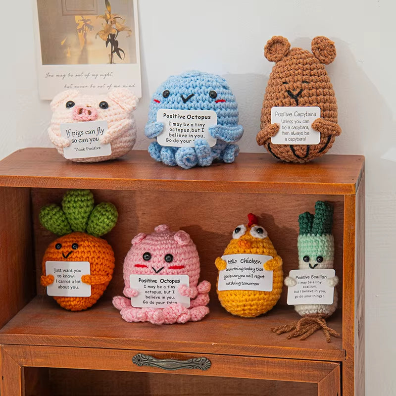 Hand-Woven Crocheted Ornaments Funny Positive Energy Vegetable Animal Doll with Hugging Card Creative Festivals Gifts Handcrafts
